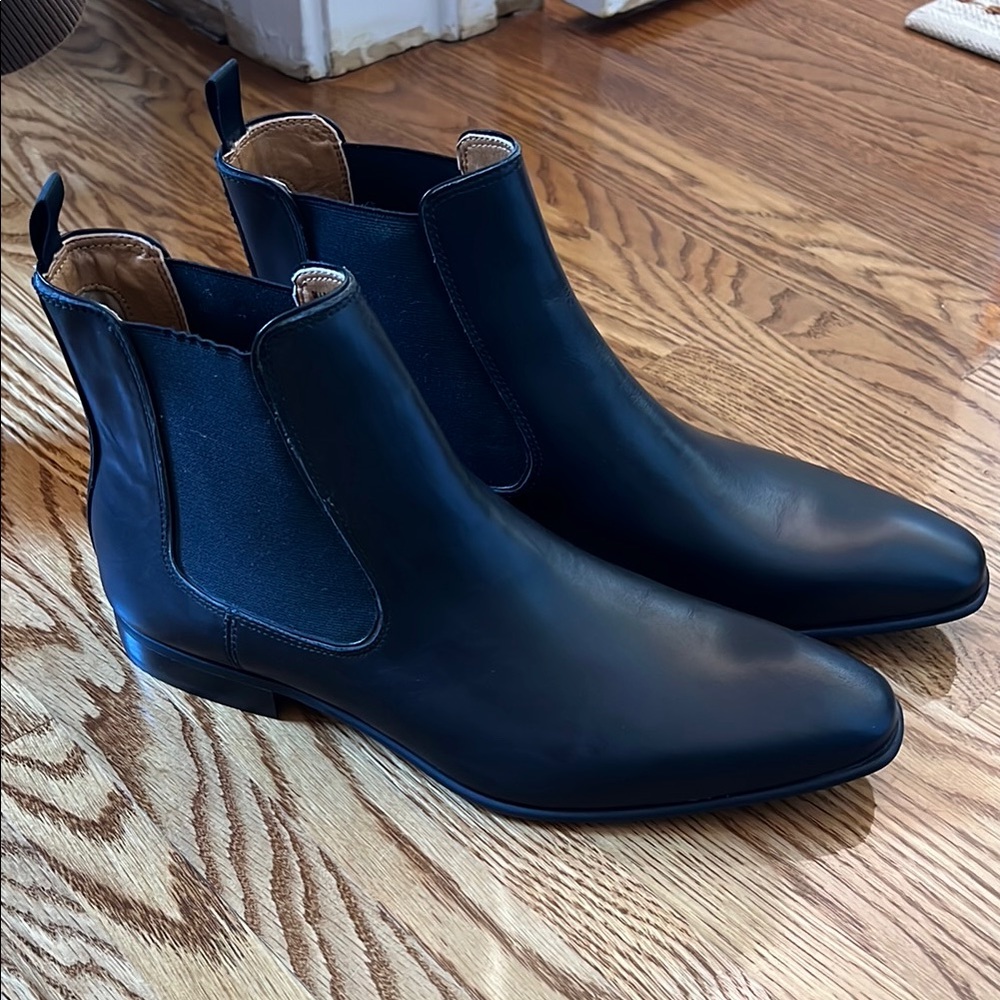 Brand New Men's Black Leather Chelsea Boots